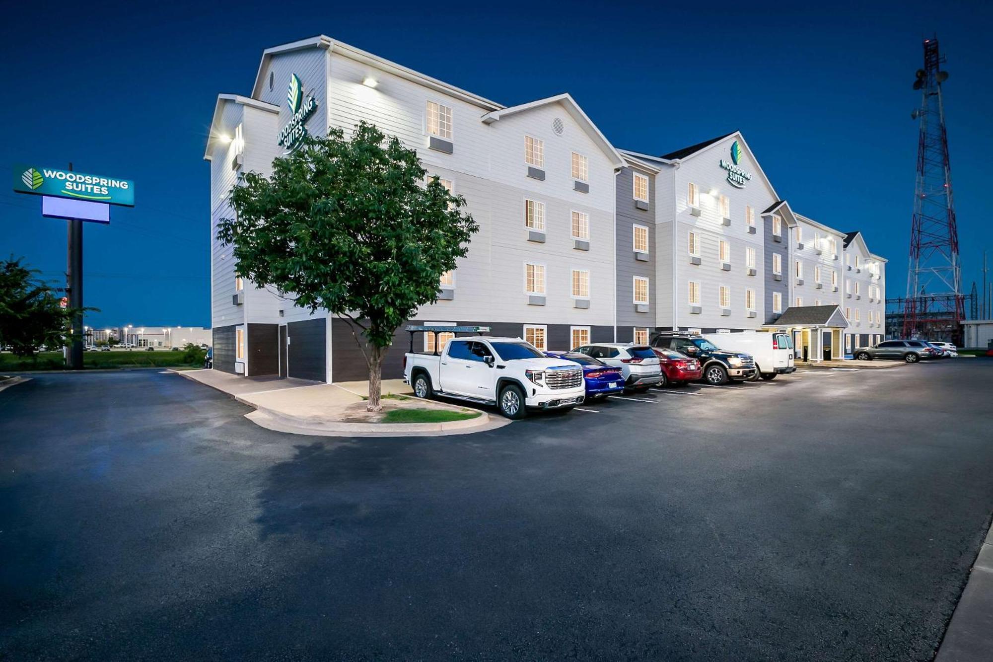 Woodspring Suites Tulsa Exterior foto