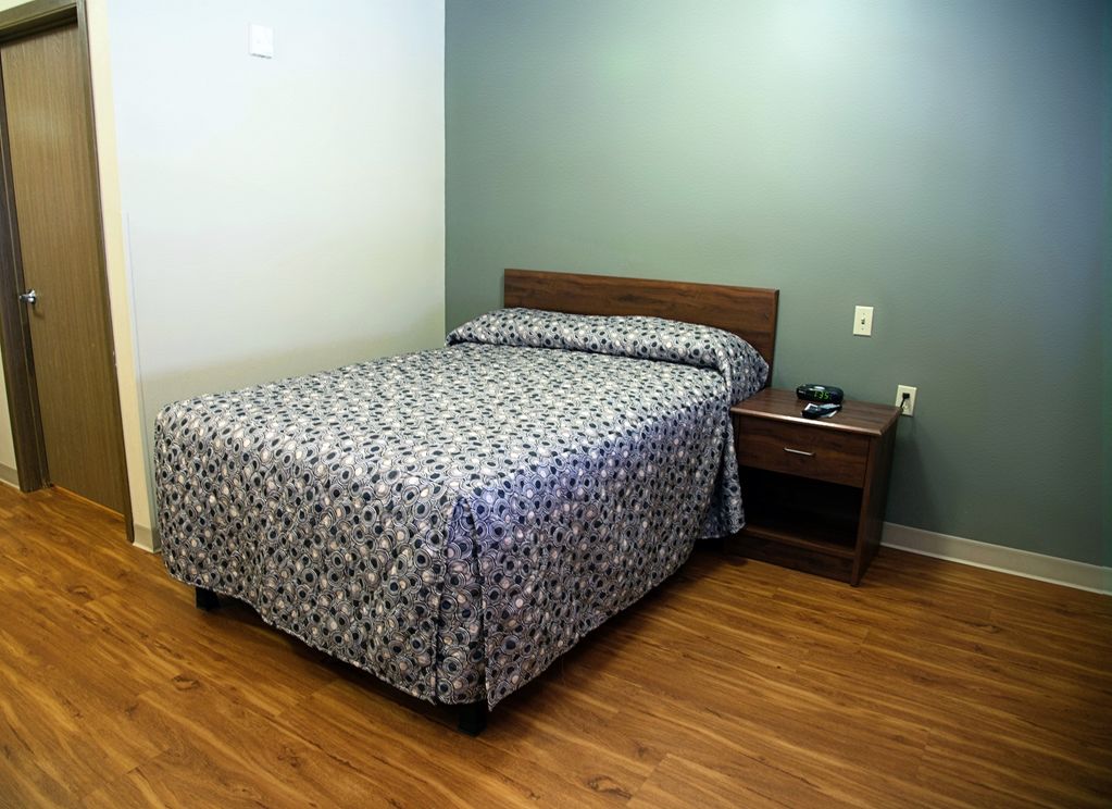 Woodspring Suites Tulsa Quarto foto